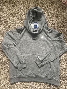 Nike Gray Pullover Hoodie with Hood